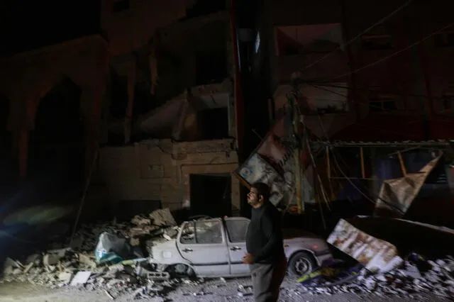  Por el momento la cifra oficial es de 52 víctimas tras el bombardeo de Israel en Rafah. Foto: AFP.   