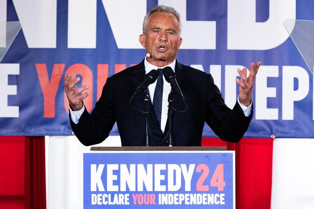 Robert Kennedy Jr. perteneciente a la familia Kennedy, se encuentra postulando a la presidencia de forma independiente, tras su salida del Partido Demócrata. Foto: Blomberg 