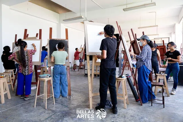 La <strong>ENSABAP</strong> alberga más de 600 piezas en esculturas, pinturas, cerámicas, entre otras colecciones. Foto: Escuela Nacional Superior Autónoma de Bellas Artes del Perú/Facebook   