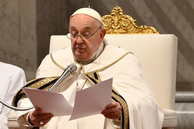  El papa Francisco no pudo presidir viacrucis del Viernes Santo por salud. Foto: AFP<br>  