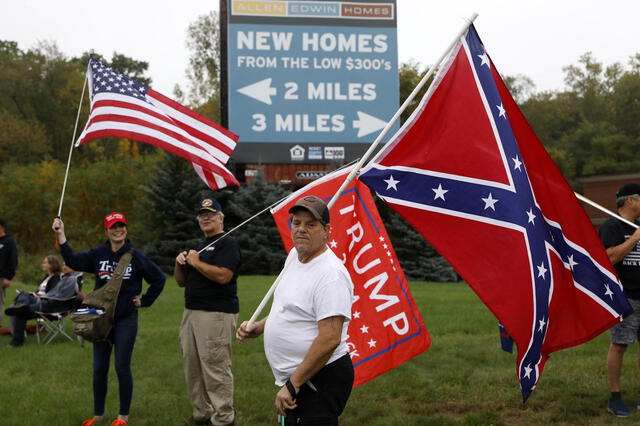 La bandera confederada ha sido vista por los simpatizantes de Donald Trump. Foto: AFP 