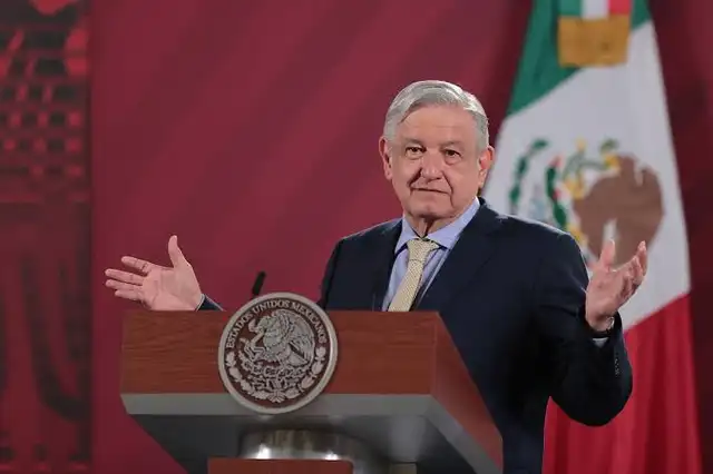 En México, la ausencia de una segunda vuelta electoral y el mandato presidencial de seis años tienen raíces históricas profundas. Foto: AFP.    