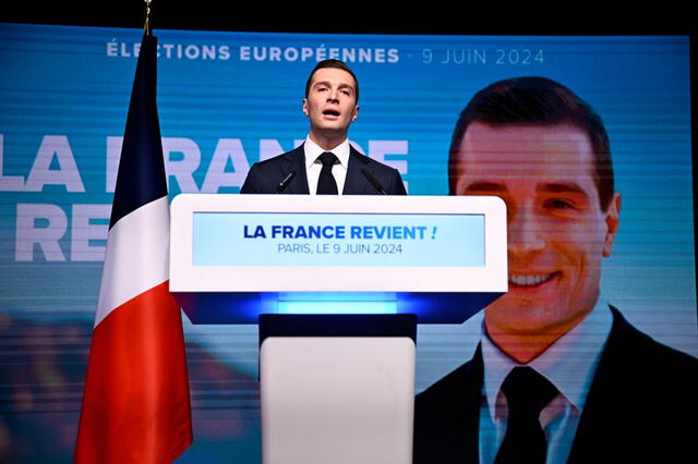 Jordan Bardella se convirtió en el primer líder del Reagrupamiento Nacional que no pertenece a la familia Le Pen. Foto: AFP.   
