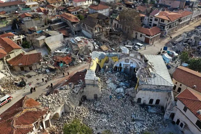 La mezquita Habib Najjar fue destruida durante el terremoto en Antakya el sábado 11 de febrero de 2023. Foto: Hussein Malla 