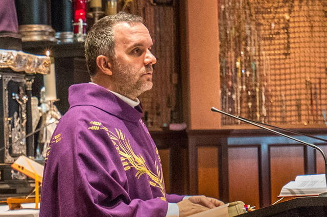 Autoridades de Estados Unidos acusaron a Pawel Bielecki, conocido como el 'Padre Paul', de robar al menos US$ 650,000 en donaciones caritativas. Foto: New York Post.   