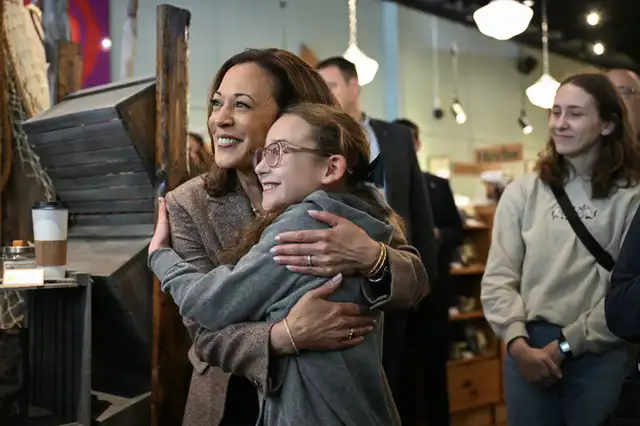  Kamala Harris busca atraer a votantes jóvenes, latinos y afroamericanos en estas elecciones 2024. Foto: AFP<br>    
