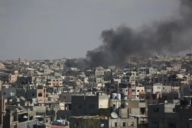 Hezbollah continúa lanzando cohetes al norte de Israel, logrando impactar zonas cercanas a Haifa. Foto: AFP.   