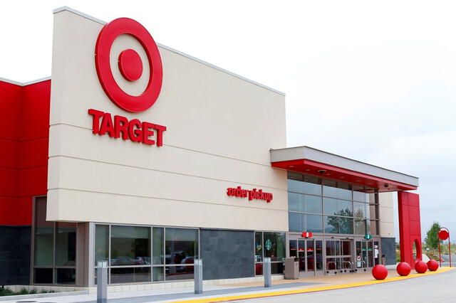  Muchas personas consideran a Target como una alternativa más asequible a otras tiendas departamentales de alta gama. Foto: Target   