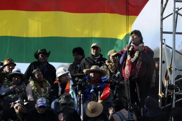 Angélica Ponce, exdirigente cercana a Evo Morales, declaró que el expresidente convivió con tres menores y Noemí M. en su refugio en Argentina entre 2019 y 2020, según El Deber. Foto: AFP   