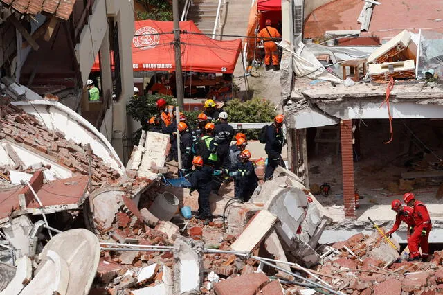  La mujer fue atendida con oxígeno en el lugar del siniestro por los servicios de emergencia. Foto: La Nación   