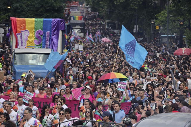 La marcha estuvo marcada por la participación de jóvenes. Foto: AFP.   