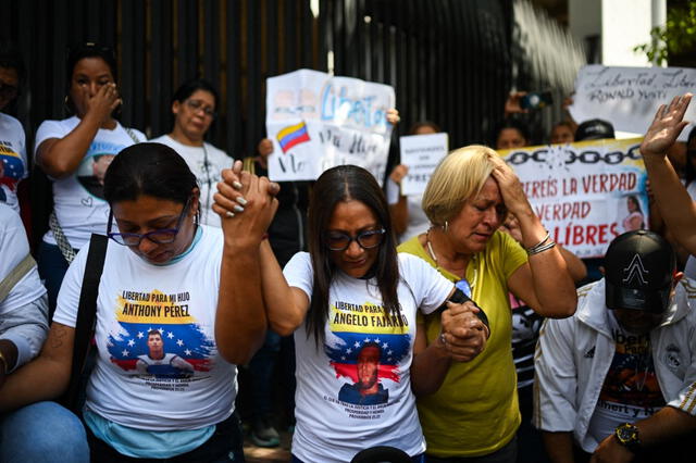 Los datos revelan que 1.720 de los detenidos son hombres y 243 son mujeres; de ellos, 1.801 son civiles y 162 militares. Foto: AFP.   