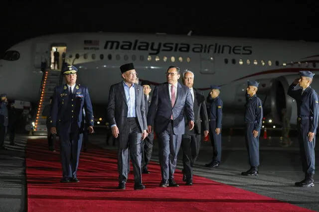 Llegada de Anwar Bin Ibrahim al Perú. Foto: Presidencia   