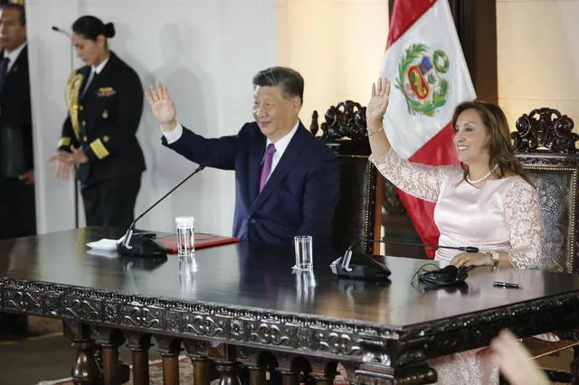 Presidente de China, Xi Jinping, inauguró el Megapuerto de Chancay en compañía de Dina Boluarte.   