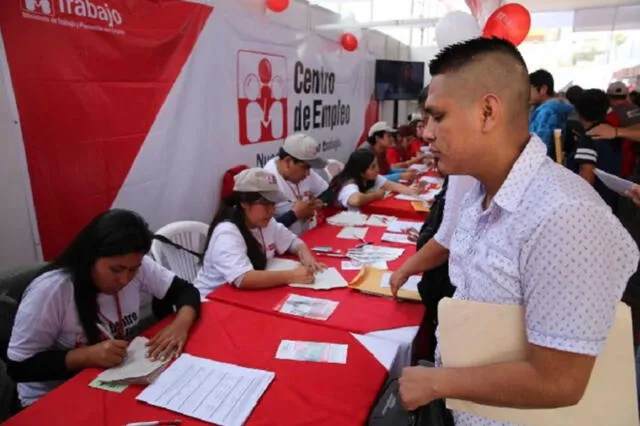 Personas que postulen a trabajos de UGEL 04 deben cumplir con requisito