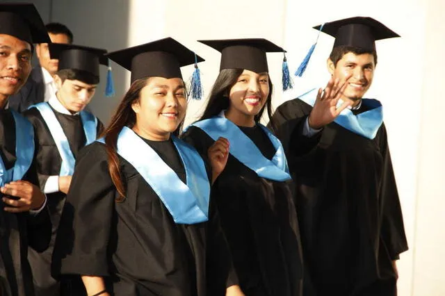 Los estudiantes graduados y titulados en Perú podrán convalidar sus estudios en diferentes países