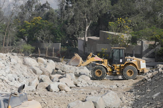 Reacción. Autoridades trasladaron maquinaria pesada a ríos. Foto: La República   