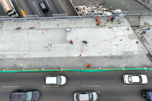 Obras en puente Ricardo Palma. Foto: Andina   