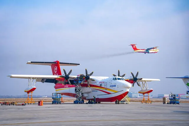 Desde su primer vuelo en 2017, el AG600 ha completado 3.560 horas de pruebas en entornos extremos, asegurando su certificación en 2024. Foto: CGTN   