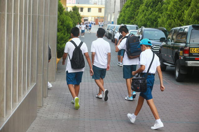 Los alumnos no asistieron a clases presenciales el 14 de mayo en el marco del paro de transportistas. Los alumnos no asistieron a clases presenciales el 14 de mayo en el marco del paro de transportistas.