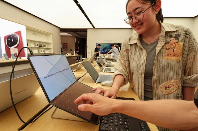 El nuevo sistema operativo cuenta con más de 2.000 aplicaciones universales. Foto: AFP El nuevo sistema operativo cuenta con más de 2.000 aplicaciones universales. Foto: AFP