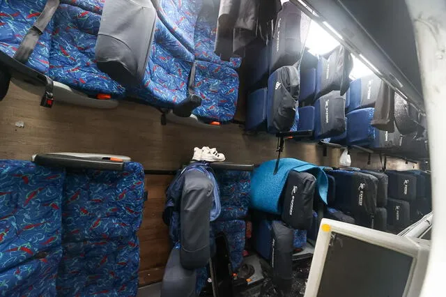 Interior del bus de la empresa de transportes Express Interior del bus de la empresa de transportes Express
