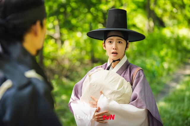 Yoona en el ep. 7 de 'Bon appétit, majestad'. Foto: tvN Yoona en el ep. 7 de 'Bon appétit, majestad'. Foto: tvN