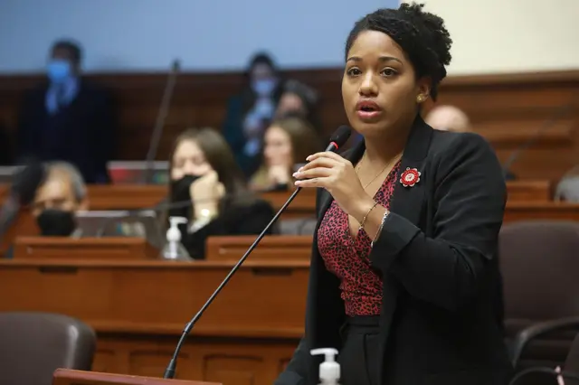 Rosángella Barbarán plantea corregir algunas disposiciones de la reforma de pensiones. Foto: Congreso    