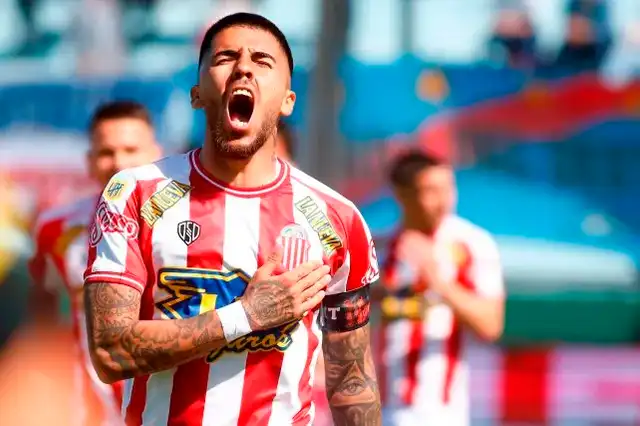  Iván Tapia es un jugador de 26 años que milita en Barracas Central de Argentina. Foto: Barracas Central   