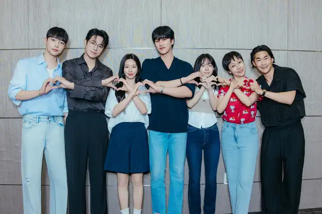  Reparto completo de 'Spring Fever'. Foto: tvN   