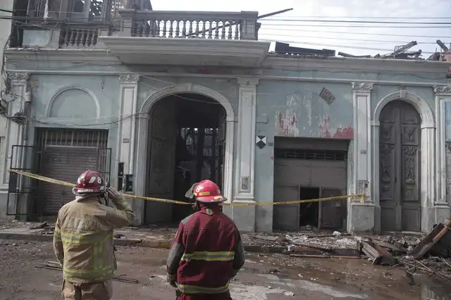 La casa era un edificio construido en 1925 y declarado como Patrimonio Cultural de la Humanidad. Foto: Marco Cotrina / La República.   