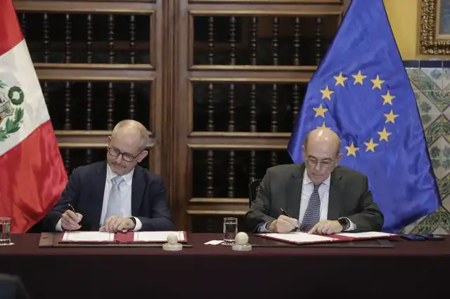  La firma del acuerdo entre Perú y la Unión Europea. Foto: Marco Cotrina/La República 