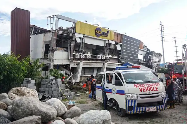 El movimiento telúrico tuvo su epicentro frente a la costa de Mindanao y provocó derrumbes El movimiento telúrico tuvo su epicentro frente a la costa de Mindanao y provocó derrumbes