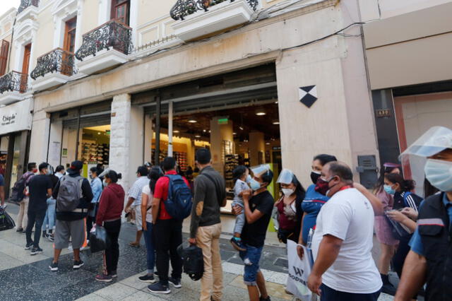 Aglomeraciones por el Día de la Madre. Foto: Carlos Félix/La República