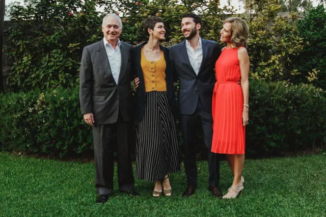 Anahí de Cárdenas presenta a su familia en Instagram