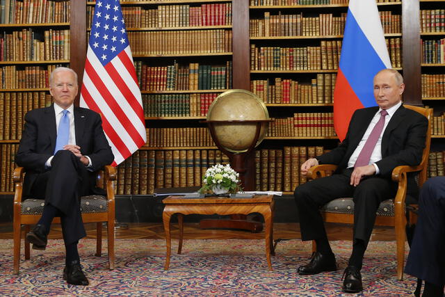 Vladimir con Joe Biden. Durante sus 22 años en el poder, ha visto pasar a cinco presidentes norteamericanos. Foto: archivo
