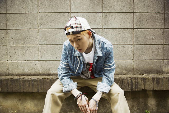 Zico (Woo Ji Ho) es un productor, compositor y rapero coreano de 27 años.