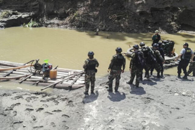 Minería ilegal: indígenas destruyen dragas y detienen a operadores en Amazonas