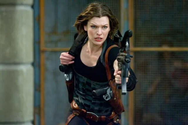 Milla Jovovich en el papel de "Alice" de la saga "Resident Evil"