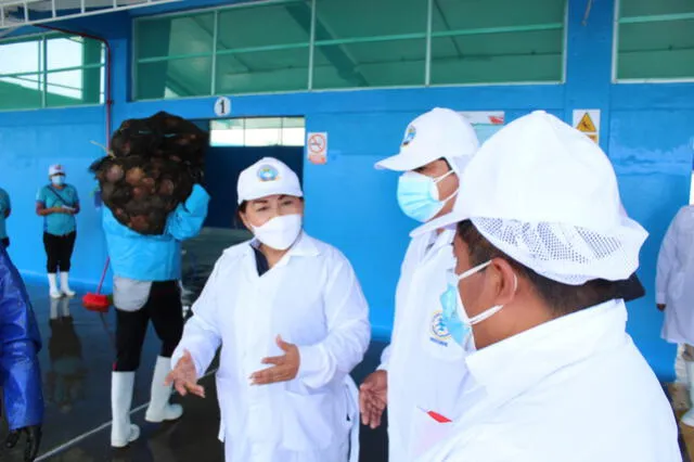 La congresista atendió los pedidos de los pescadores. Foto: