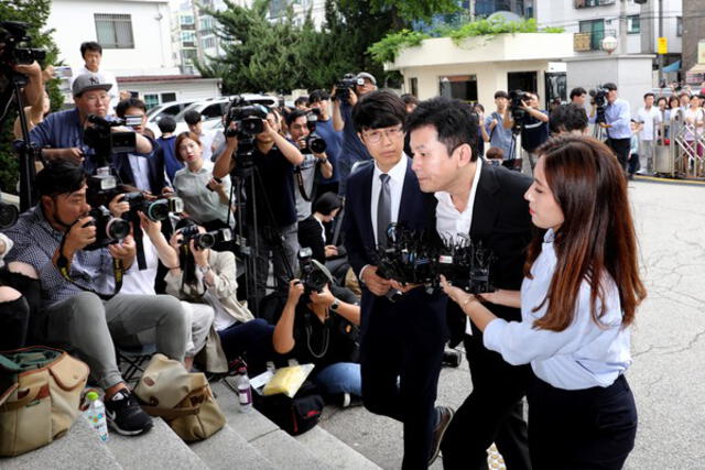 Yang Hyun Suk, ex CEO de  YG Entertainment, también fue interrogado por la policía.