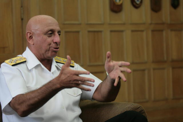 Fiscal pide cárcel para almirante y tres generales de la PNP