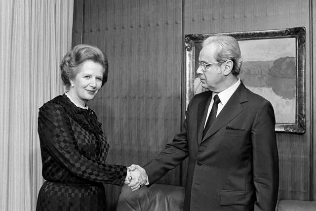 La Primera Ministra del Reino Unido, Margaret Thatcher, y Javier Pérez de Cuéllar. Foto: Naciones Unidas