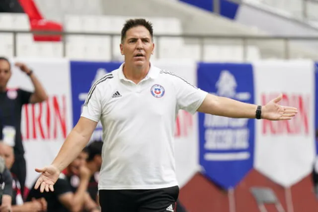 Eduardo Berizzo asumió como técnico de Chile en mayo de este año. Foto: SportsCenter