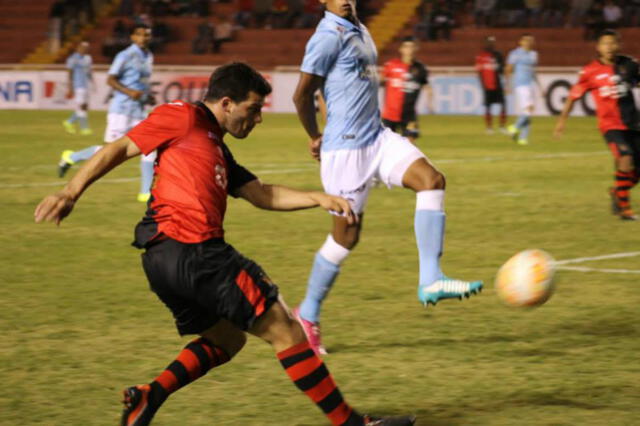 ¿Cuándo y cómo fue la última vez que Melgar hizo 4 goles en un partido de Copa Sudamericana?