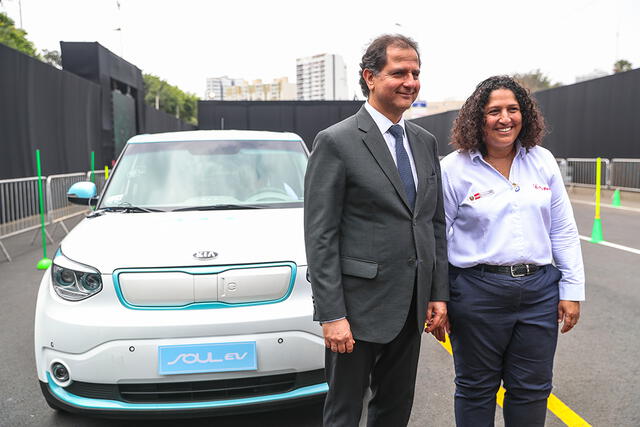 Introducirán bus eléctrico en transporte público de Lima
