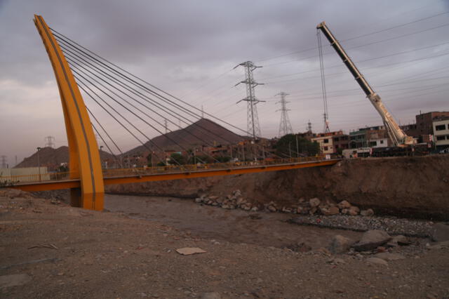 Fiscalía implica a 8 funcionarios por caso de puentes colapsados [VIDEO]