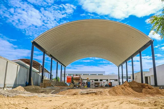 Colegios de Chulucanas en construcción