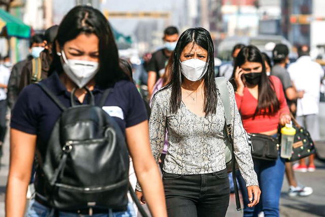 El uso de mascarilla en cinco regiones del país no será obligatorio en espacios abiertos. Foto: El Peruano