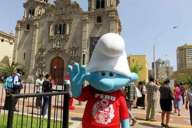 Los Pitufos: Populares personajes azules recorren Lima | Fotos